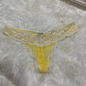 Vintage Victoria's Secret Yellow Lace Panty